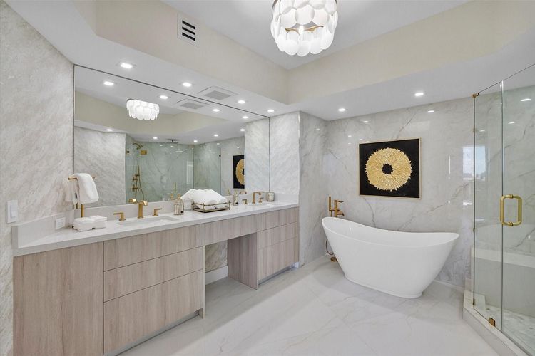 L'Hermitage South Tower #704 image #15