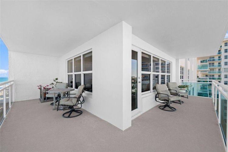 Playa Del Mar #1017 image #6