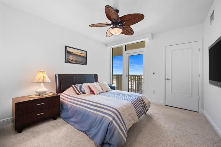 Las Olas Beach Club #1702 image #16