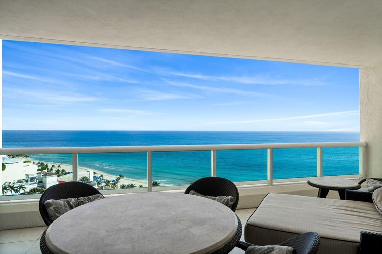 Las Olas Beach Club #1702 image #9