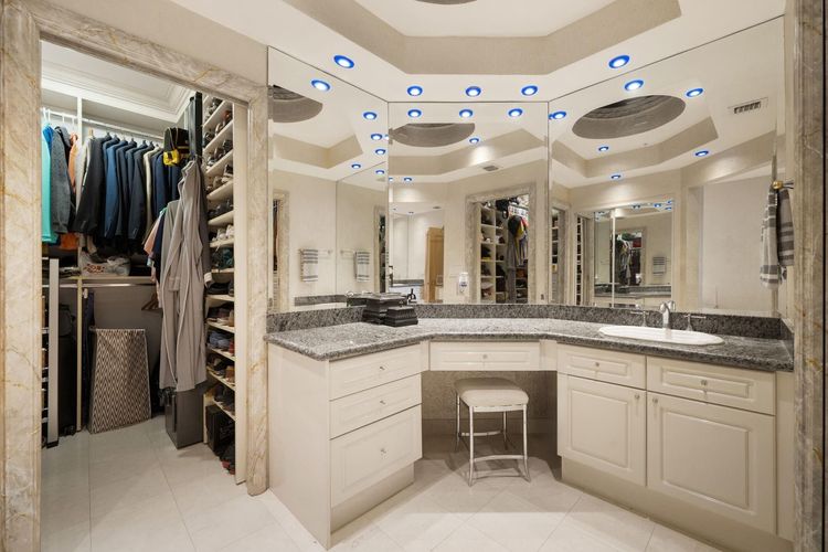 Jackson Tower #2702 image #15