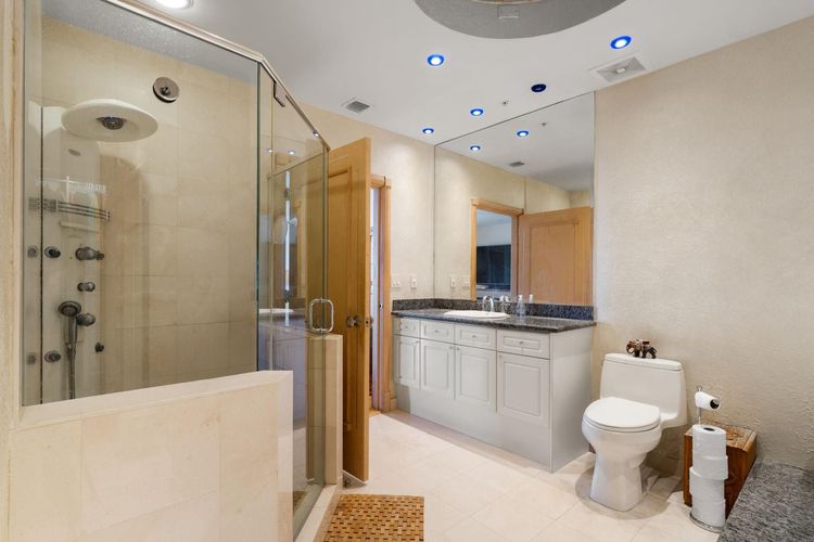 Jackson Tower #2702 image #16