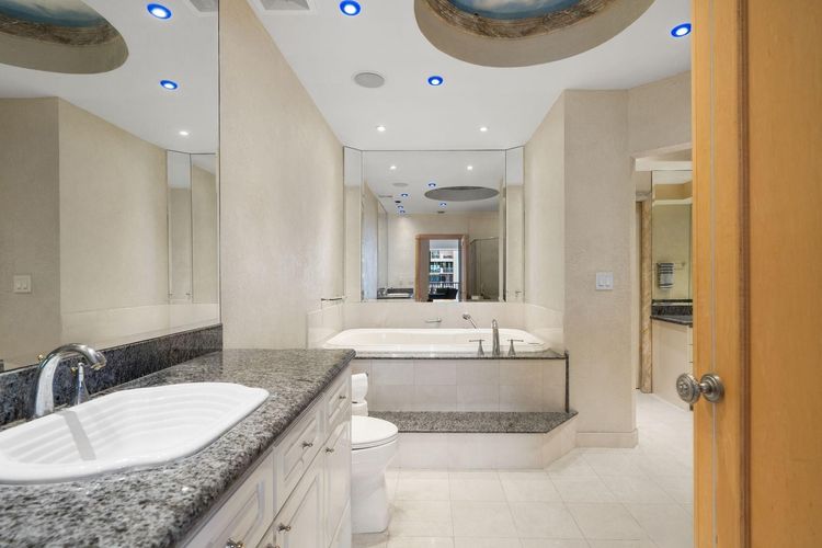 Jackson Tower #2702 image #17