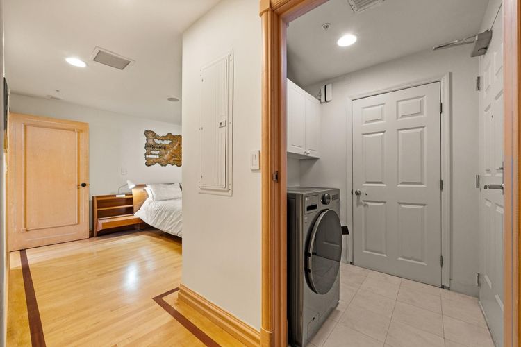 Jackson Tower #2702 image #24