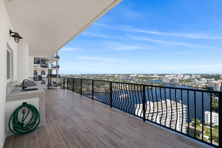 Jackson Tower #2702 image #25