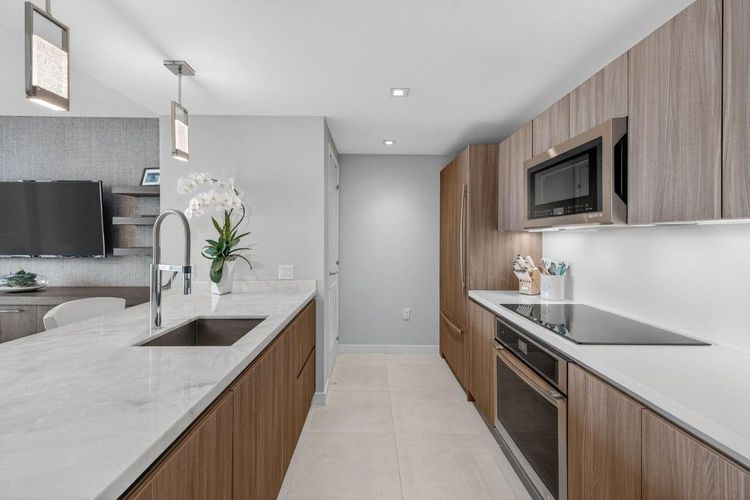 Tiffany House #1103 image #14