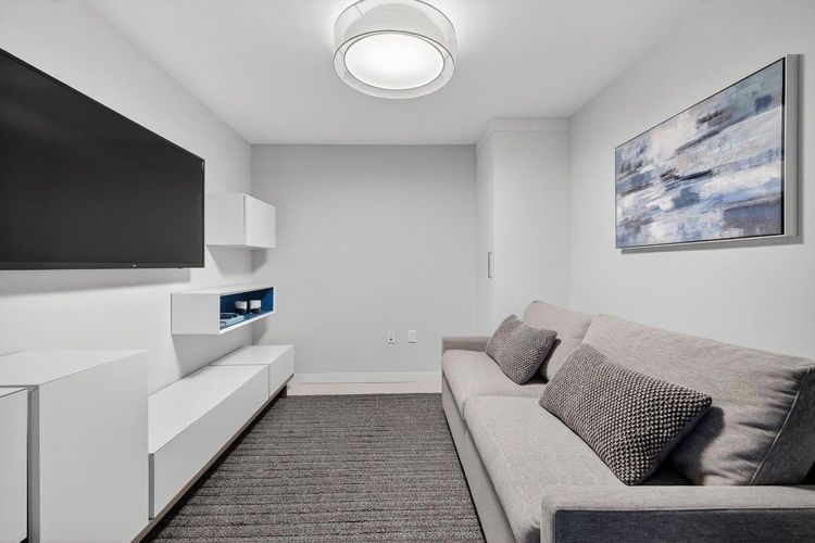 Tiffany House #1103 image #17