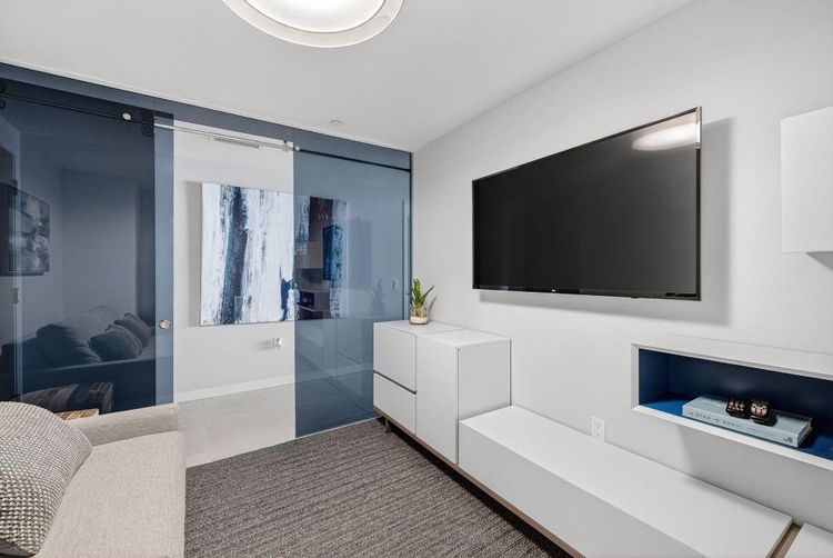 Tiffany House #1103 image #19