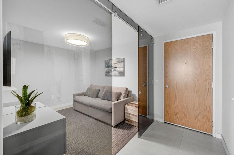 Tiffany House #1103 image #21