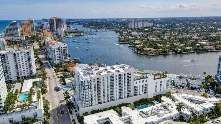 Tiffany House #1103 image #33