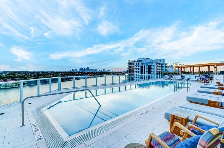 Tiffany House #1103 image #43