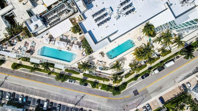 Tiffany House #1103 image #44