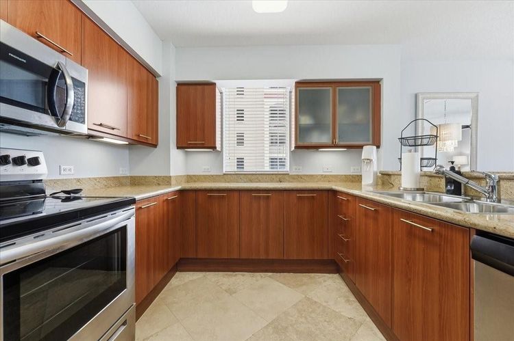 The Vue #302 image #15