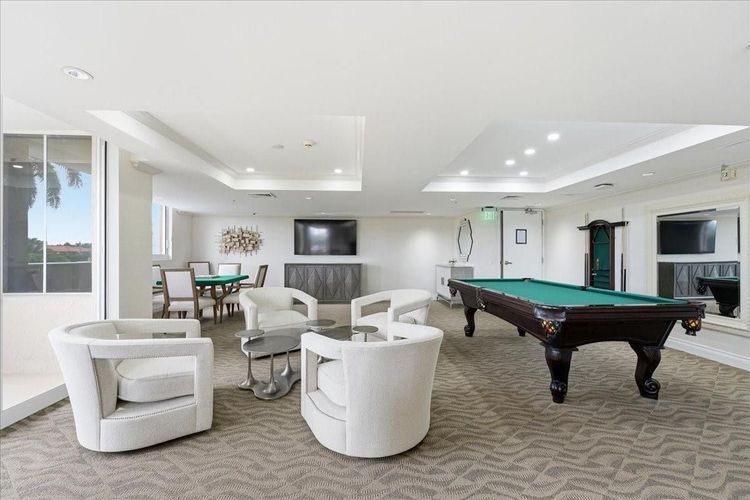 The Vue #302 image #27