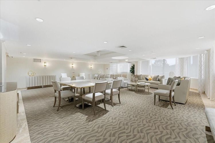 The Vue #302 image #31