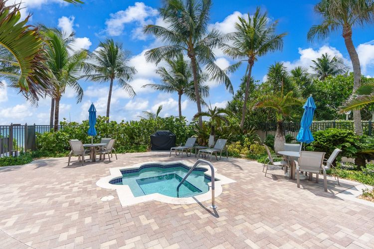 The Vue #302 image #42