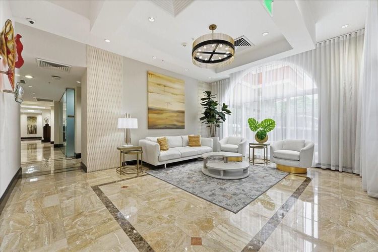 The Vue #302 image #7