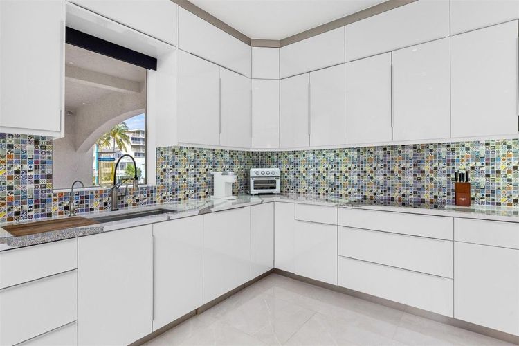 Marbella Townhomes #F10536135 image #24