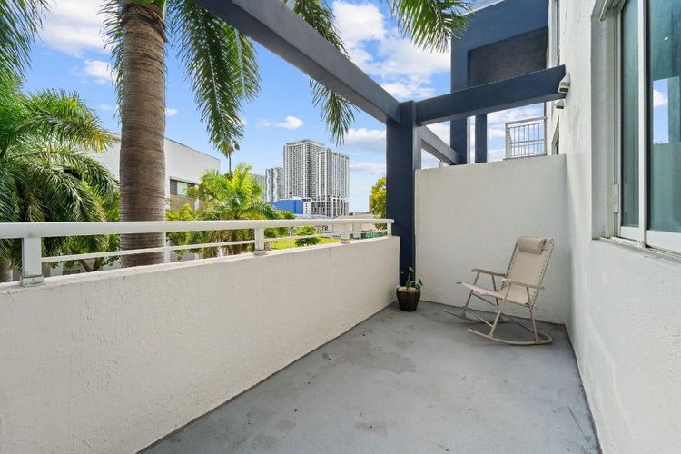 1800 Biscayne Plaza #202 image #13
