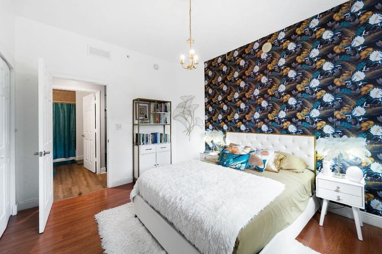 1800 Biscayne Plaza #202 image #8