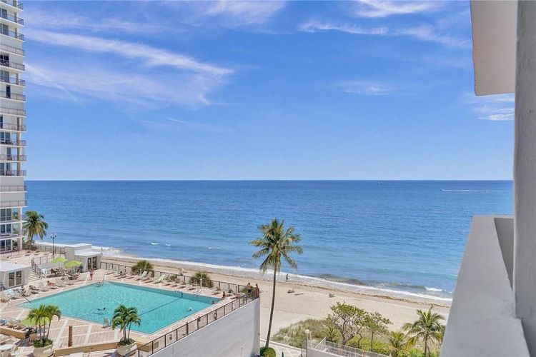 Galt Towers #7N image #27