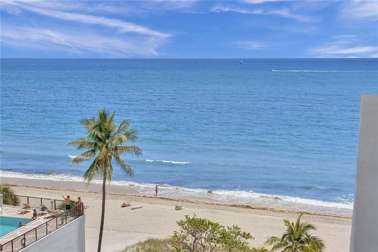 Galt Towers #7N image #28