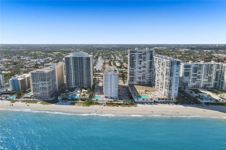 Galt Towers #7N image #51