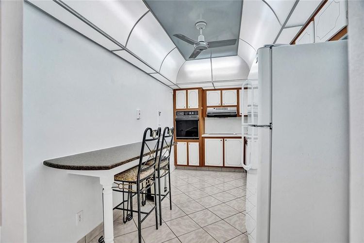 Galt Towers #7N image #8