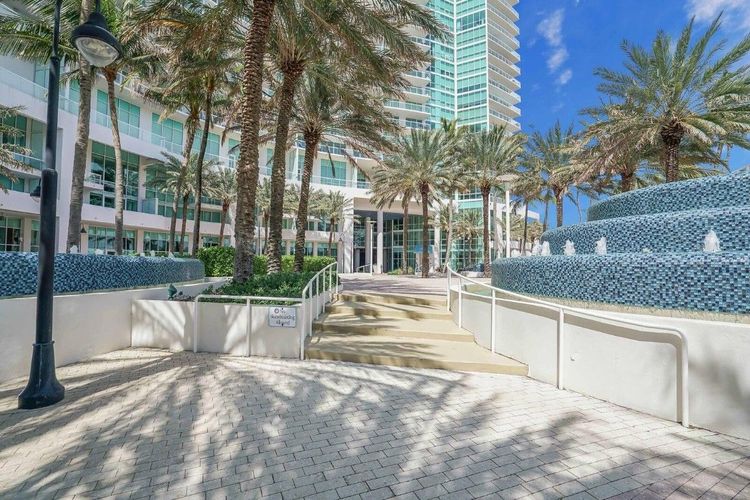 The Plaza at Oceanside #903 image #11