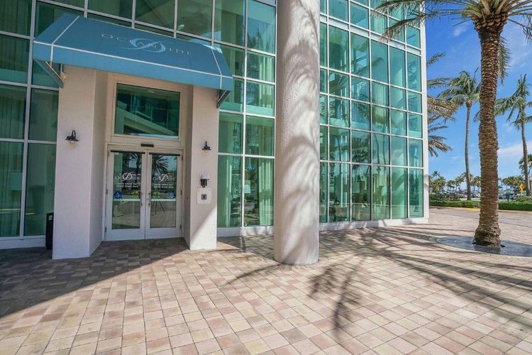 The Plaza at Oceanside #903 image #12