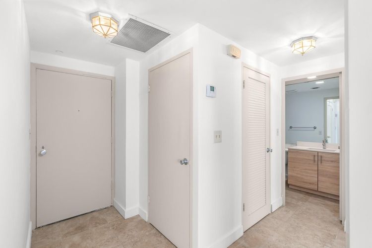 Coral Ridge Towers South #1714 image #17