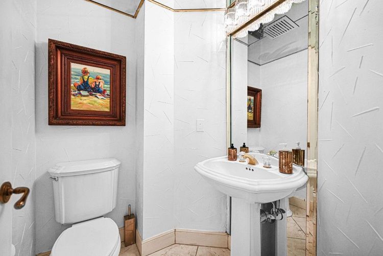 Birch Pointe #6S image #18