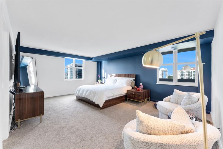 Americas On The Park #1501 image #10