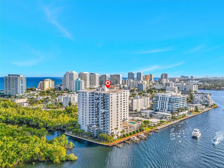 Americas On The Park #1501 image #17