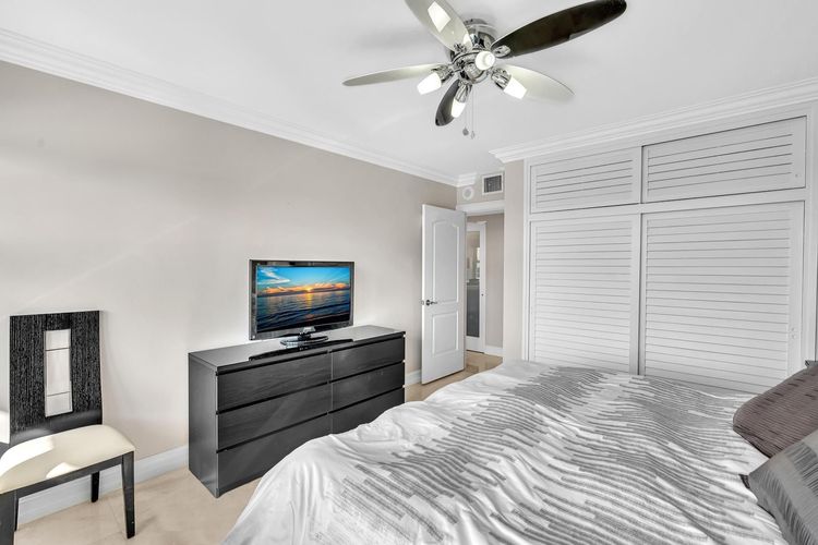 Coral Ridge Towers North #1702 image #29