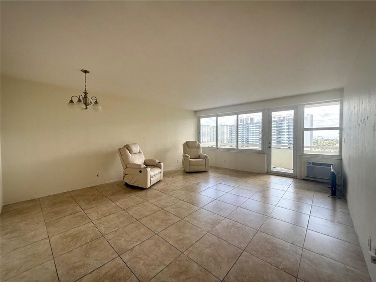 Coral Ridge Towers North #1117 image #6