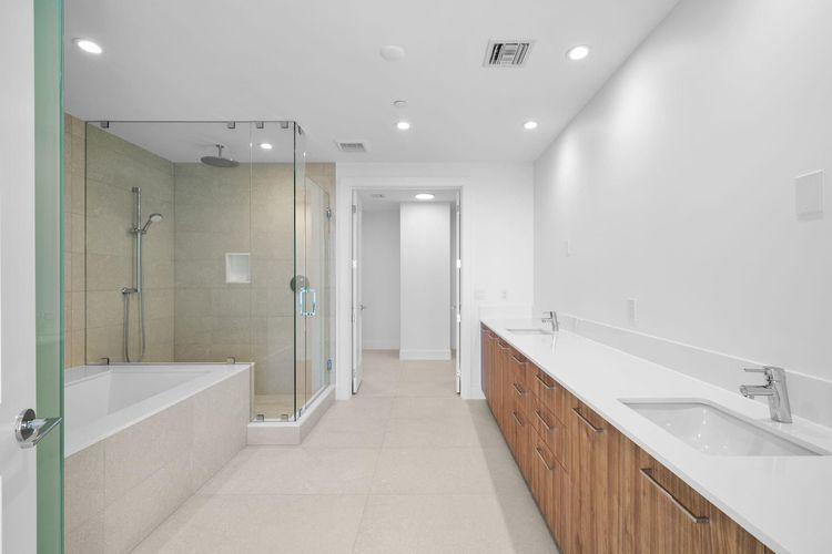 Selene Oceanfront Residences #1804-E image #8