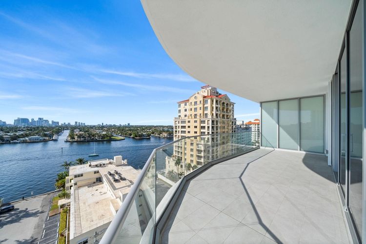 Selene Oceanfront Residences #802-S image #31