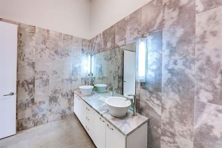 Avenue Lofts #402 image #6