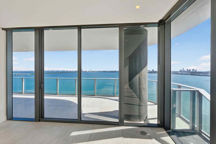 Aria Reserve South Tower #1807 image #10