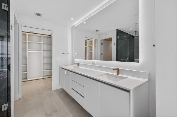 Aria Reserve South Tower #1807 image #16