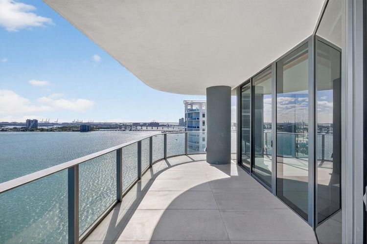 Aria Reserve South Tower #1807 image #22