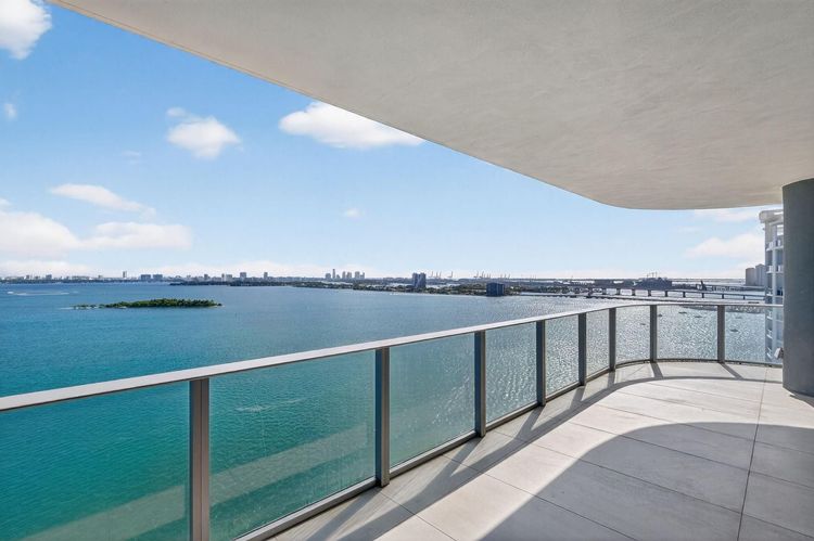 Aria Reserve South Tower #1807 image #23