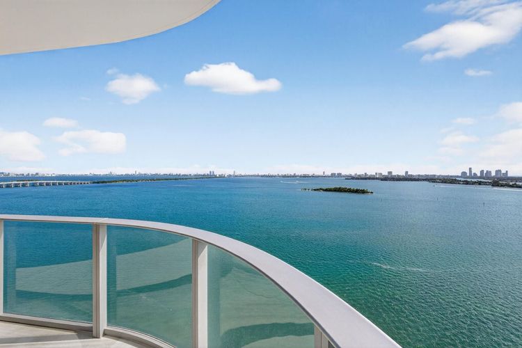 Aria Reserve South Tower #1807 image #26