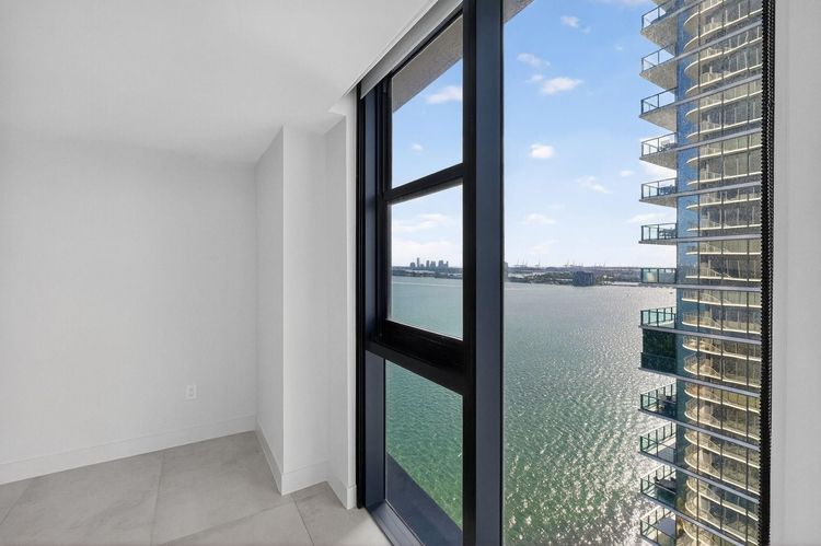 Aria Reserve South Tower #1807 image #37