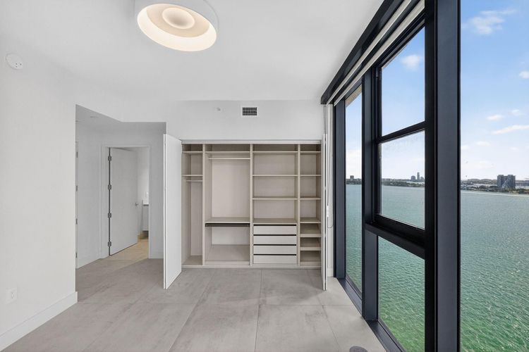 Aria Reserve South Tower #1807 image #45