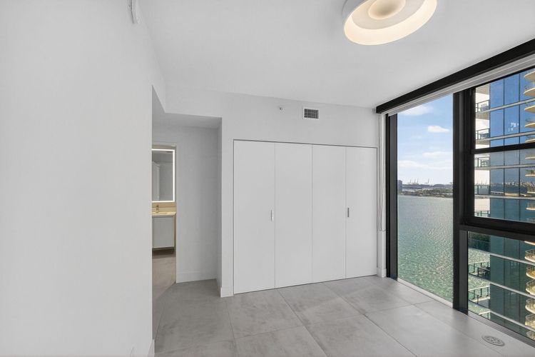 Aria Reserve South Tower #1807 image #47