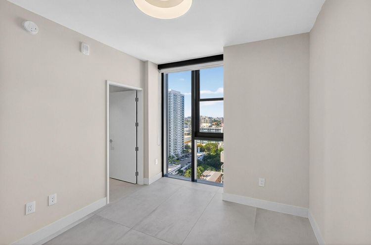 Aria Reserve South Tower #1807 image #51