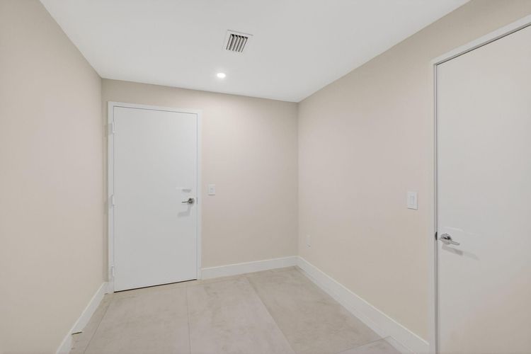 Aria Reserve South Tower #1807 image #56