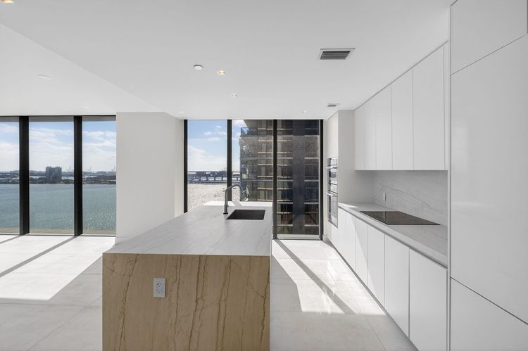 Aria Reserve South Tower #1807 image #6